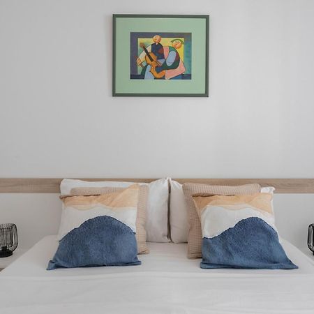 Sunny 1Bdr With Balcony & Parking Διαμέρισμα Ζάγκρεμπ Εξωτερικό φωτογραφία