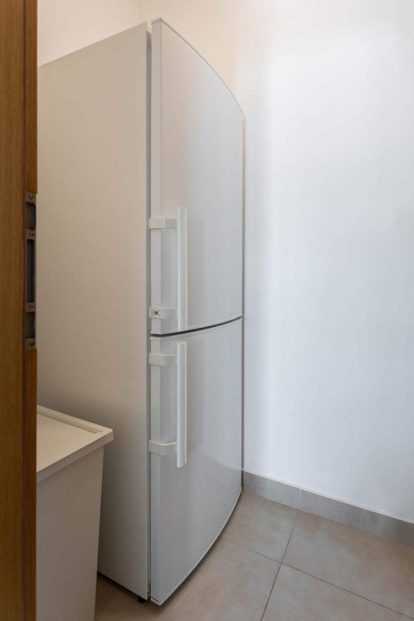 Sunny 1Bdr With Balcony & Parking Διαμέρισμα Ζάγκρεμπ Εξωτερικό φωτογραφία