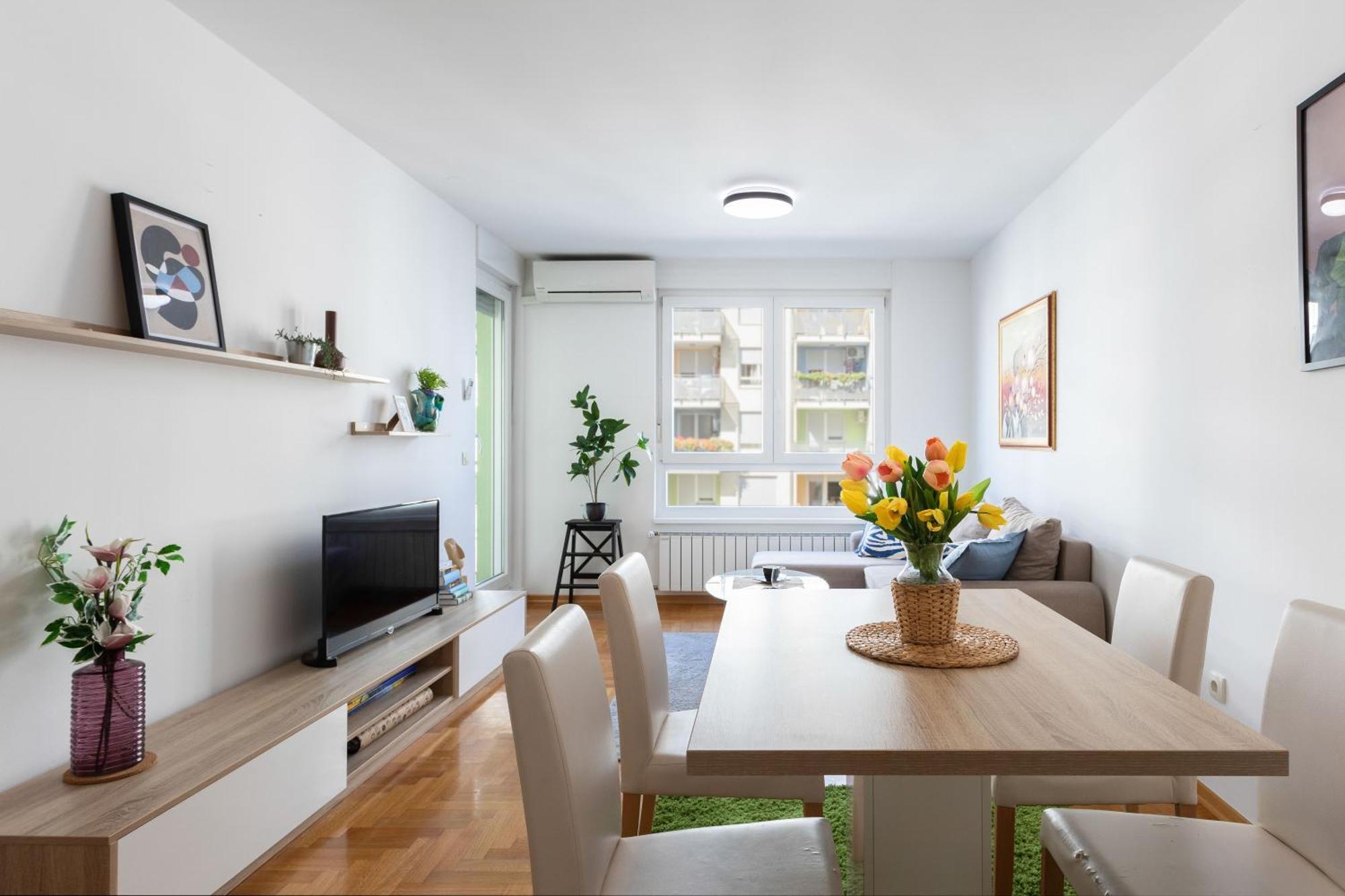 Sunny 1Bdr With Balcony & Parking Διαμέρισμα Ζάγκρεμπ Εξωτερικό φωτογραφία