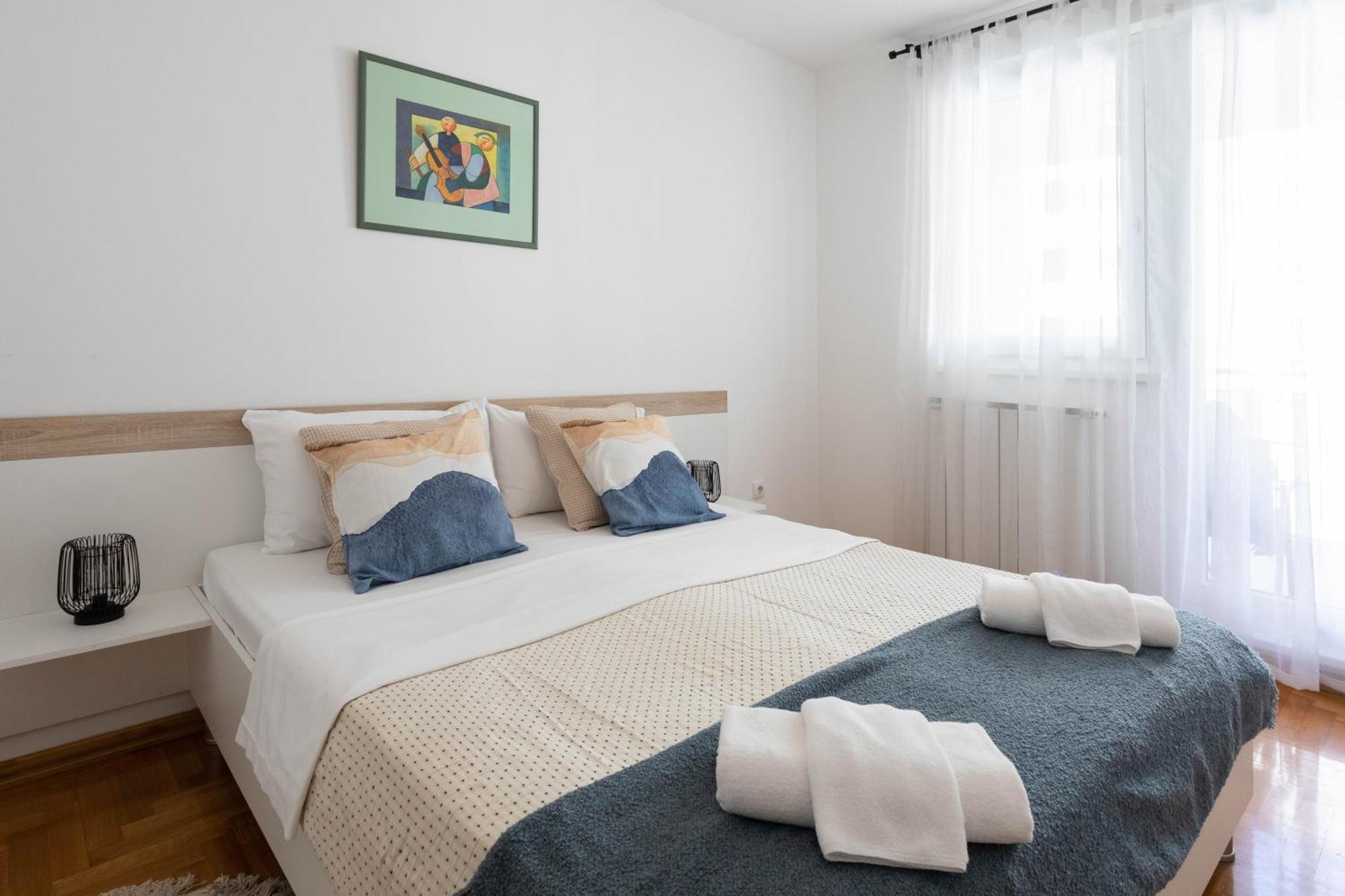 Sunny 1Bdr With Balcony & Parking Διαμέρισμα Ζάγκρεμπ Εξωτερικό φωτογραφία