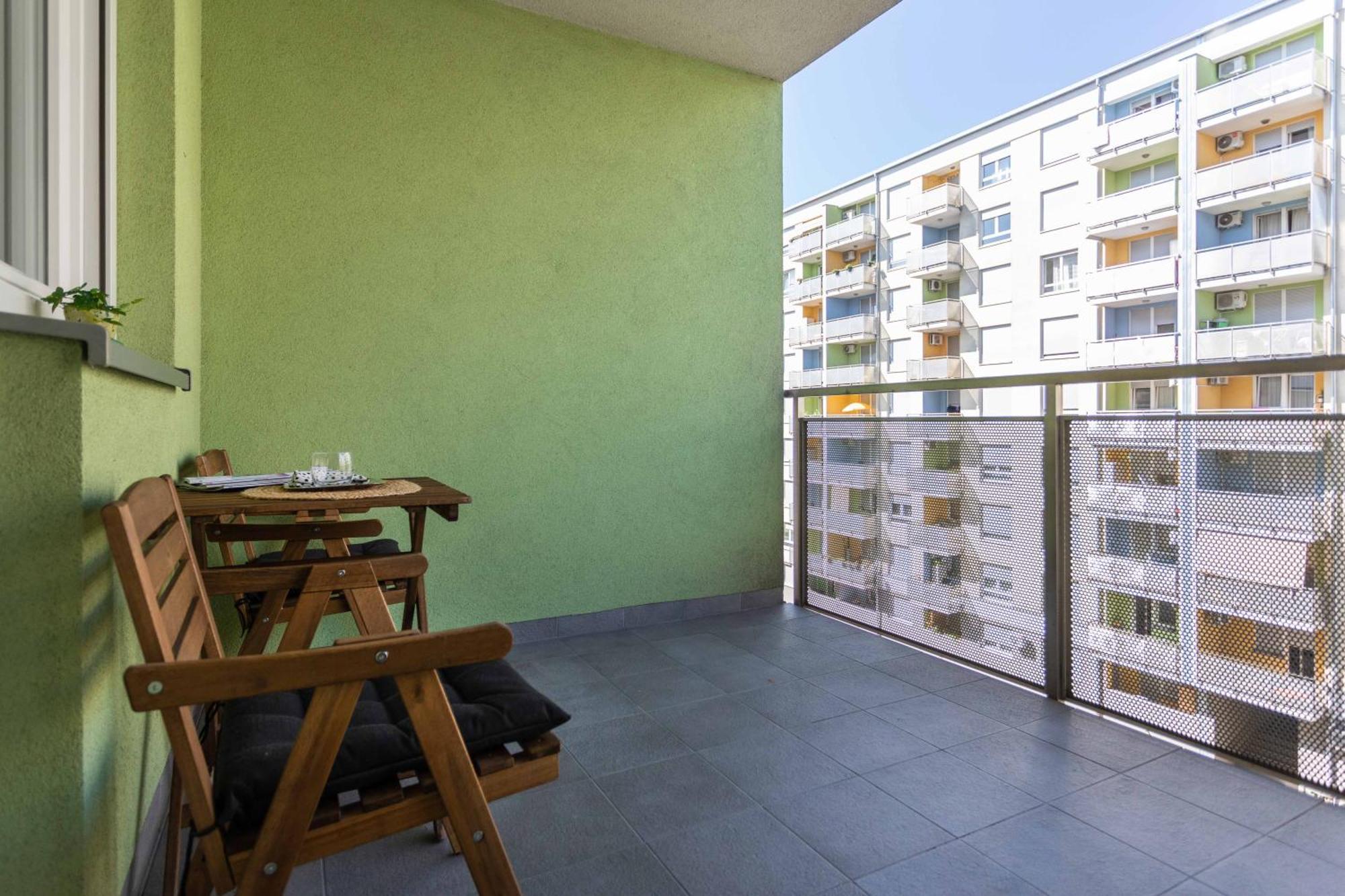 Sunny 1Bdr With Balcony & Parking Διαμέρισμα Ζάγκρεμπ Εξωτερικό φωτογραφία